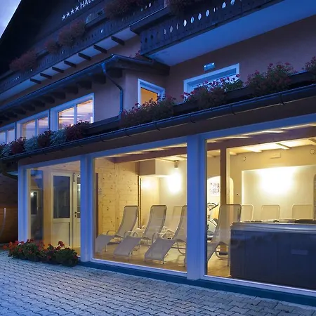 Haus Michaela Hotel 4*