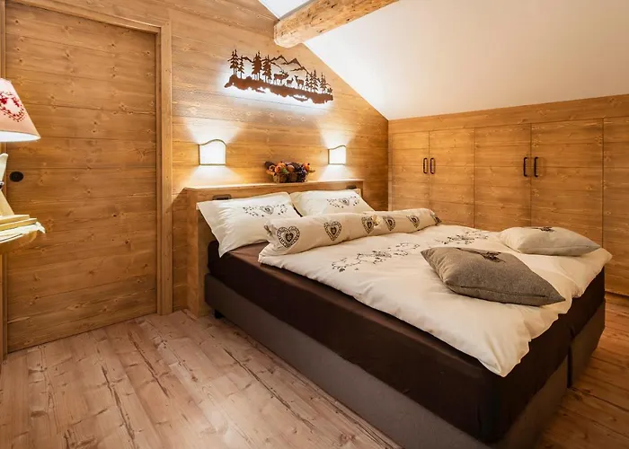 Hotel Haus Michaela 4*